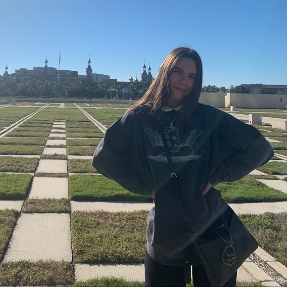 Meet your posher! - Picture 1 of 1